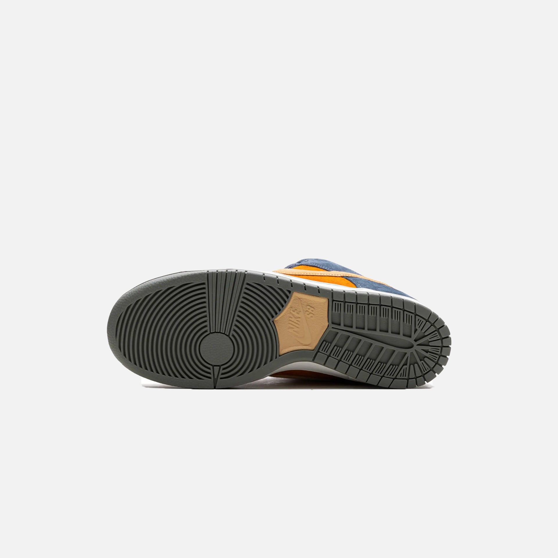 SB Dunk Low "Light Carbon/Monarch"
