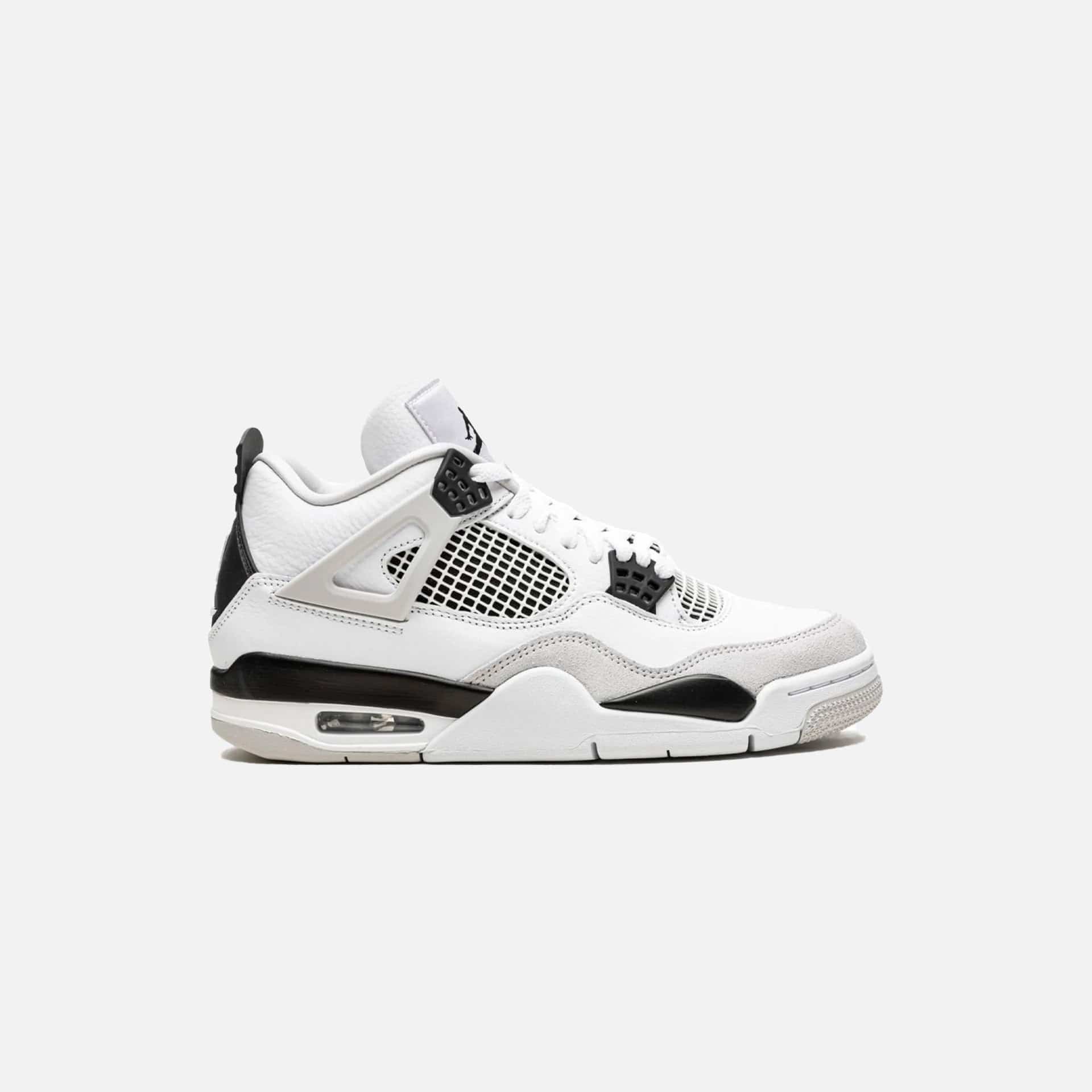 Jordan 4 "Military Black" Kicks Kenya